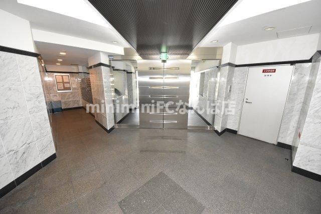 ダイナシティ北浜のエントランス