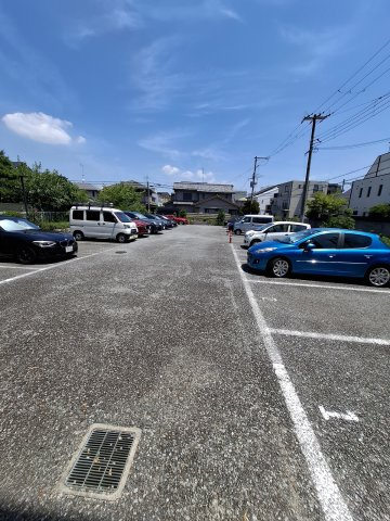 エドモンドヒルズ夙川の駐車場
