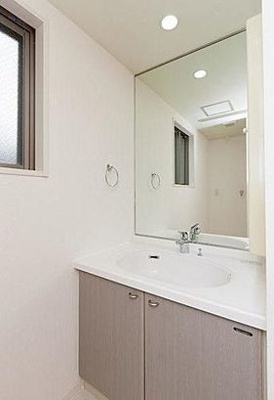 【独立洗面台】 | レヴィーナ東京八重洲通り | 独立洗面台で身支度をすべて済ませてしまいましょう