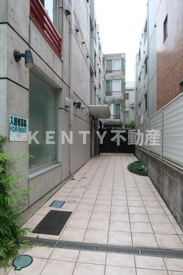 【エントランス】 | Ｂｒａｎｃｈｅ大森山王 | ゆとりのあるエントランスです