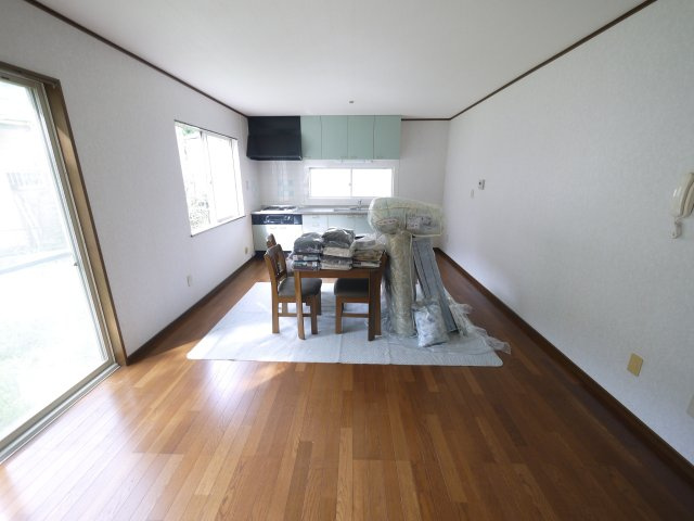 山武市森　中古戸建の居間・リビング|平成21年1月築 敷地約113坪家庭菜園が可能です3LDK 内装一部リフォーム済み自然豊かな分譲地内