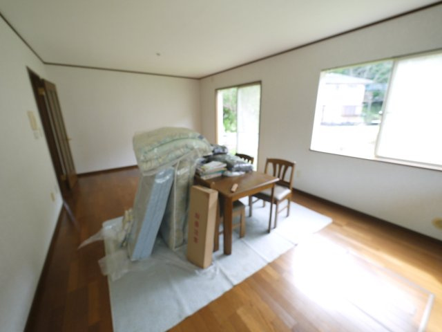 山武市森　中古戸建の居間・リビング|平成21年1月築 敷地約113坪家庭菜園が可能です3LDK 内装一部リフォーム済み自然豊かな分譲地内