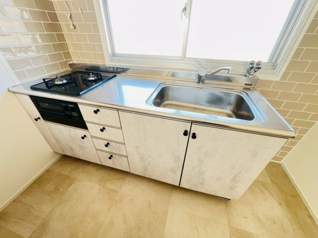 神陵台東住宅49号棟のキッチン