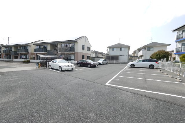 ディアスＵⅡの駐車場