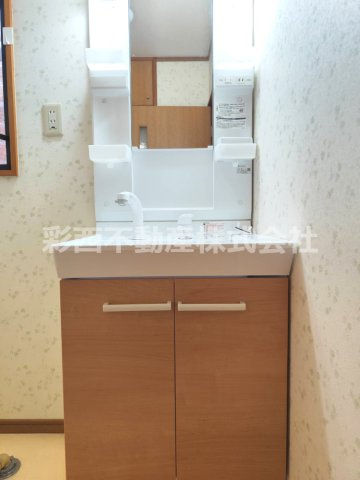 東藤沢5丁目中古戸建～リフォーム中ですの独立洗面台