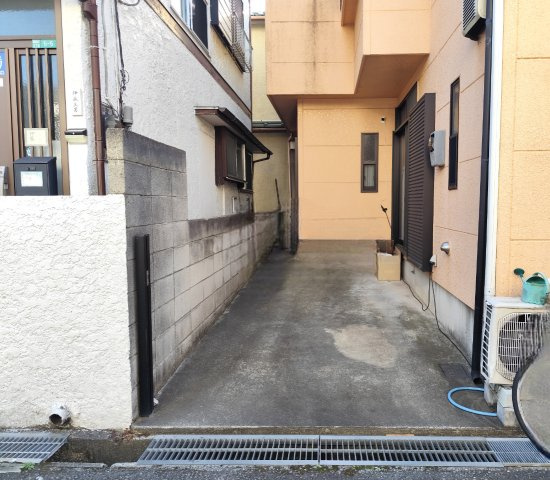 入間市東藤沢5丁目中古戸建の駐車場