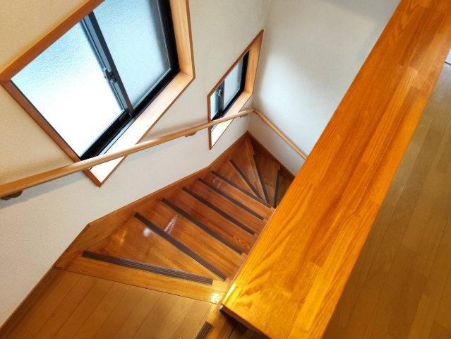 東藤沢5丁目中古戸建～リフォーム中ですの内装|温かみのある内装は女性に人気♪