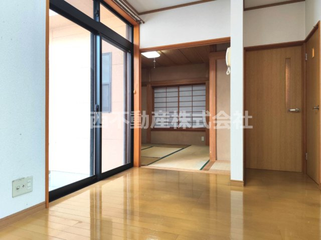 東藤沢5丁目中古戸建～リフォーム中ですのダイニング|狭山ケ丘と武蔵藤沢の2駅利用可能♪
