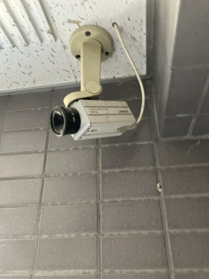 【セキュリティ】 | ベルフォーレ新百合ヶ丘 | 共用エントランスにある防犯カメラです！夜遅くに帰宅する時も、お出かけ時でも安心ですね♪