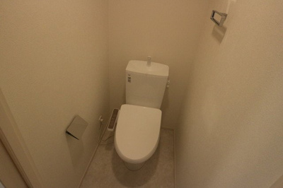 【トイレ】 | M'sLABEL西日暮里 | 落ち着いた色調のトイレです