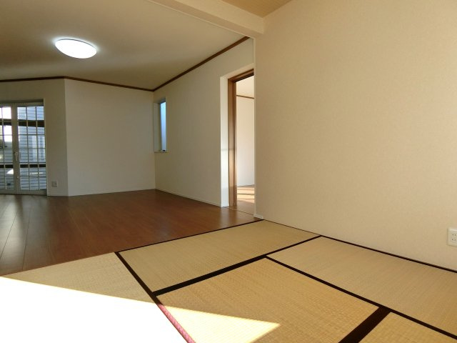 新発田市富塚町2丁目の和室
