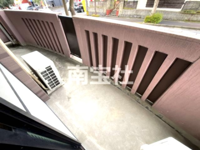 【バルコニー】