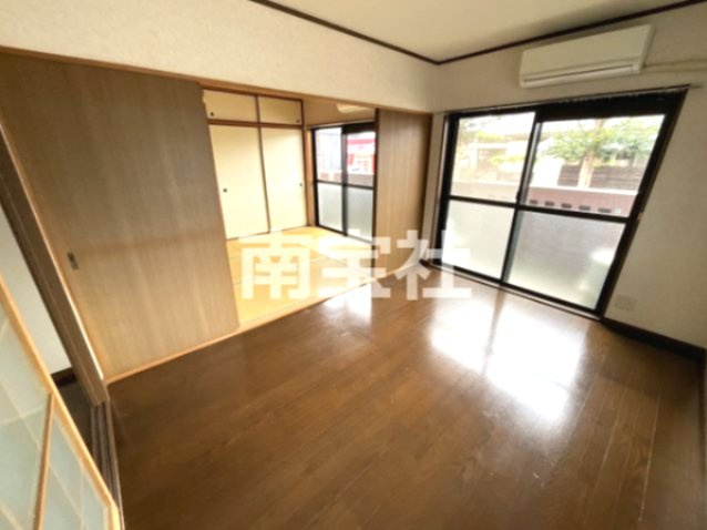 【居間・リビング】