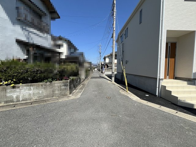 【その他】 | 福岡市早良区有田2丁目第7　3号棟（全4棟）【仲介手数料無料・0円】 | 現地写真。前面道路です。
