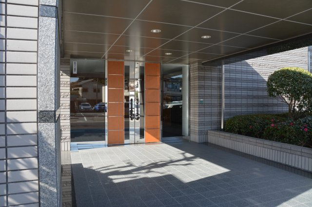 【エントランス】 | サーパス新立岩