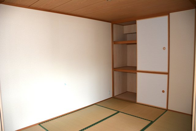 【和室】 | サーパス新立岩