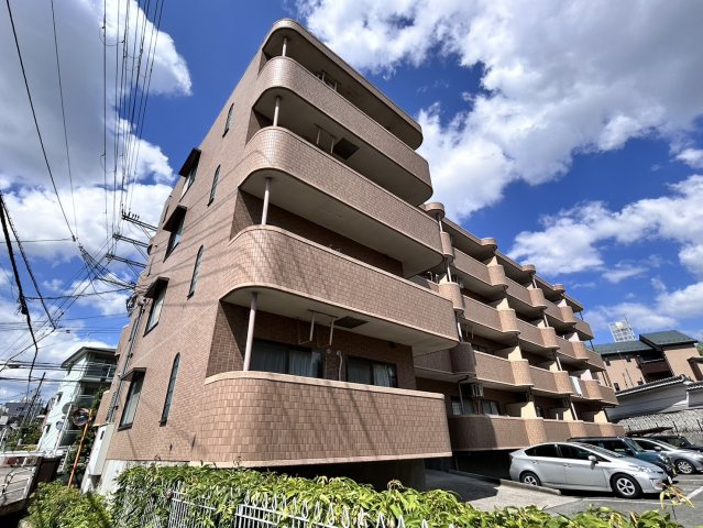 ラ・サンフォニーの外観