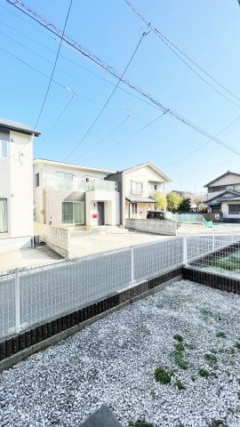 ルーエ　Ⅰ棟の庭