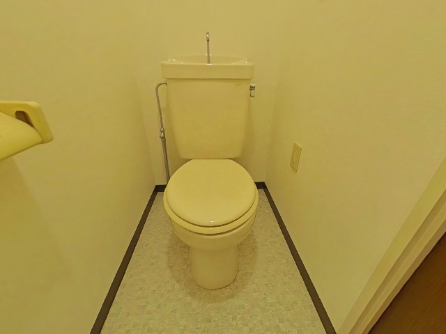 ファミール中野のトイレ|シンプルで使いやすいトイレです