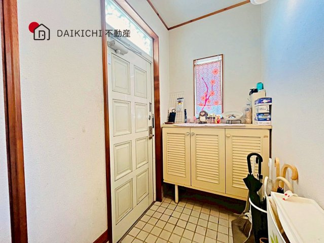 【玄関】 | 桶川市大字川田谷　中古戸建