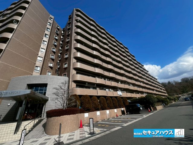 ダイアパレス日進の外観|事前予約にて現地ご見学いただけます！お気軽にお問い合わせください♪
■株式会社　セキュアハウス　豊明支店■
住宅ローンに強く、知識、経験豊富なスタッフ在籍
お客様に寄り添い、ご成約後もサポート致します