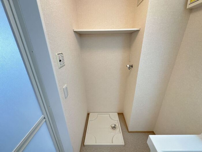 【設備】 | エクレール下栗 Ｃ | 洗濯機置き場