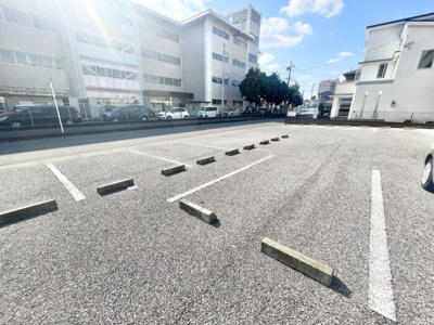 【駐車場】 | メゾンド城東 | 駐車場