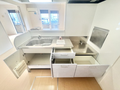 【キッチン】 | メゾンド城東 | キッチンの収納