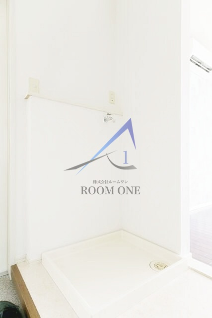 新町フラワーホームの設備|洗濯機置場です。