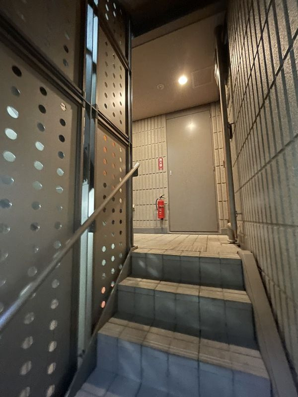 プランドール並木の玄関