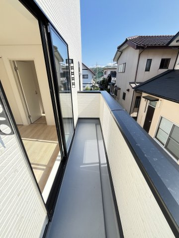 【バルコニー】 | 福岡市早良区有田2丁目第7　1号棟（全4棟）【仲介手数料無料・0円】 | 施工例。施工例は完成時と異なる場合があります。