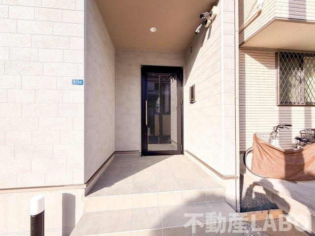 EIJU八尾本町のエントランス