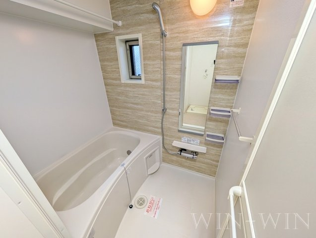 ゼフィロス北島の浴室