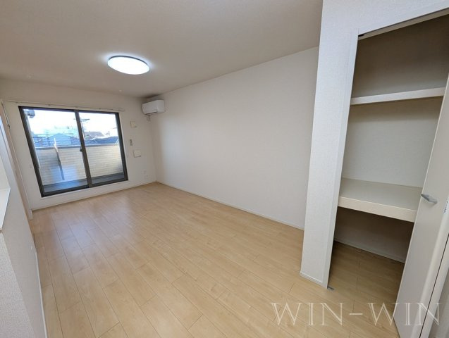 ゼフィロス北島の居間・リビング