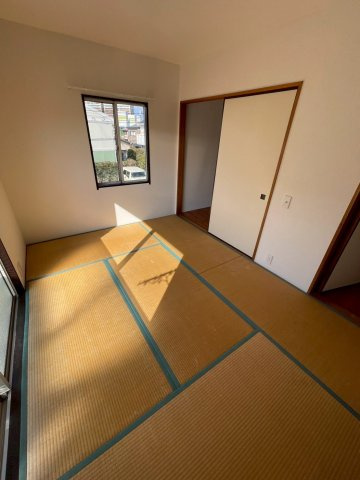 久留米市国分町のアパートの和室