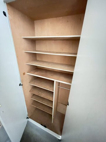久留米市国分町のアパートの収納