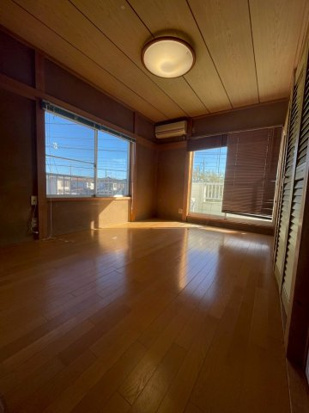 【洋室】 | 岩槻区宮町2丁目戸建 | 使い勝手のいい洋室です