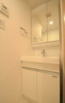 【独立洗面台】 | トライム早稲田鶴巻町 | 使いやすい独立洗面台です