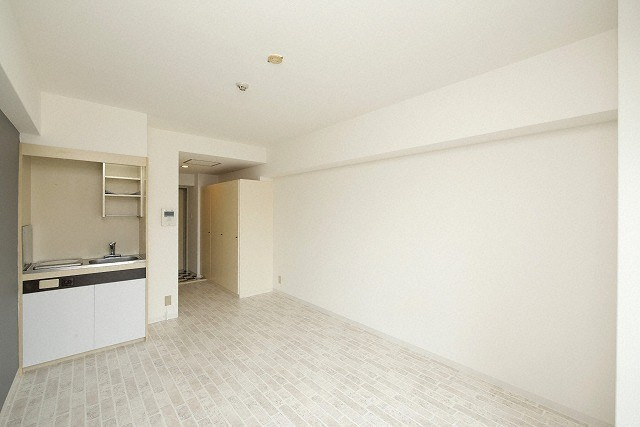 内外うつぼビルの洋室