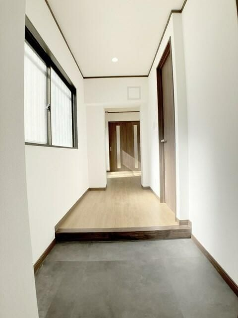 板橋ビルの玄関