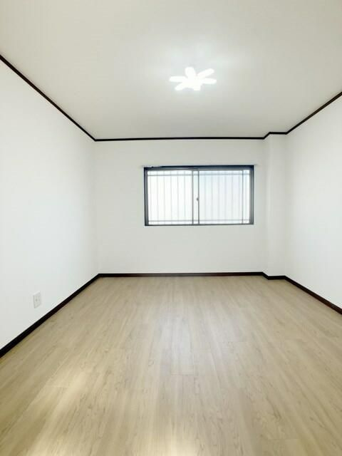 板橋ビルの寝室