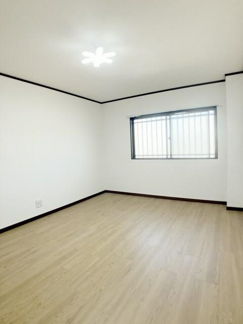 板橋ビルの寝室