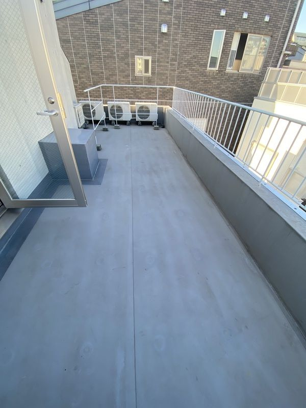 88.HANEZAWAのバルコニー