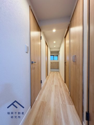 サーパスシティ前原壱番館の玄関