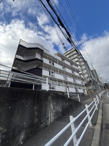 朝日マンションの外観