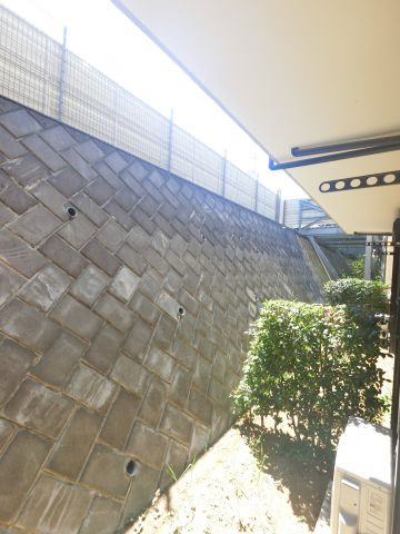 【バルコニー】