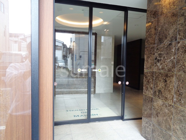 HERMITAGE　DE　MAISONのエントランス|エントランスです☆