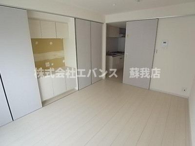 【居間・リビング】 | リブリ・鵜の森 | ゆったり過ごせる居間です