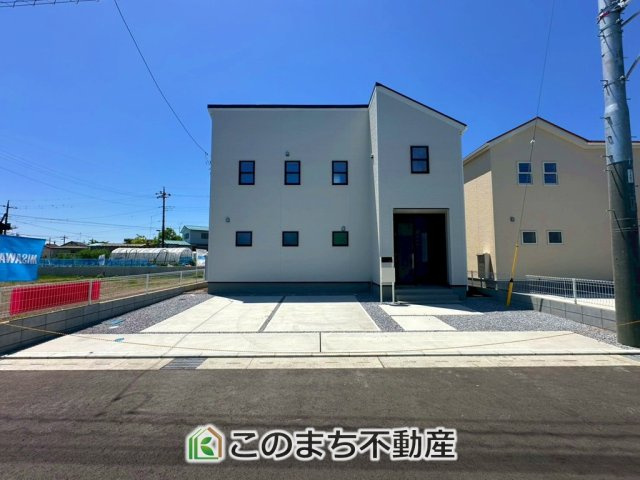 LiveleGarden.S宇都宮市野沢町第7　2号棟の駐車場|お車並列３台分ご用意しております♪
