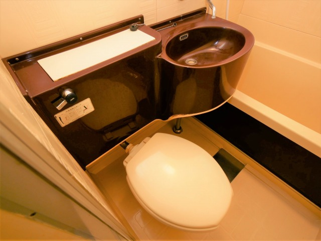 大阪市東成区大今里南３丁目のハイツのトイレ